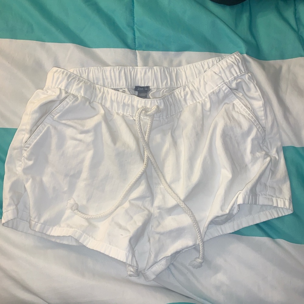 Aerie white beachy shorts